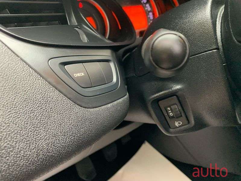 2012' Citroen C5 photo #6