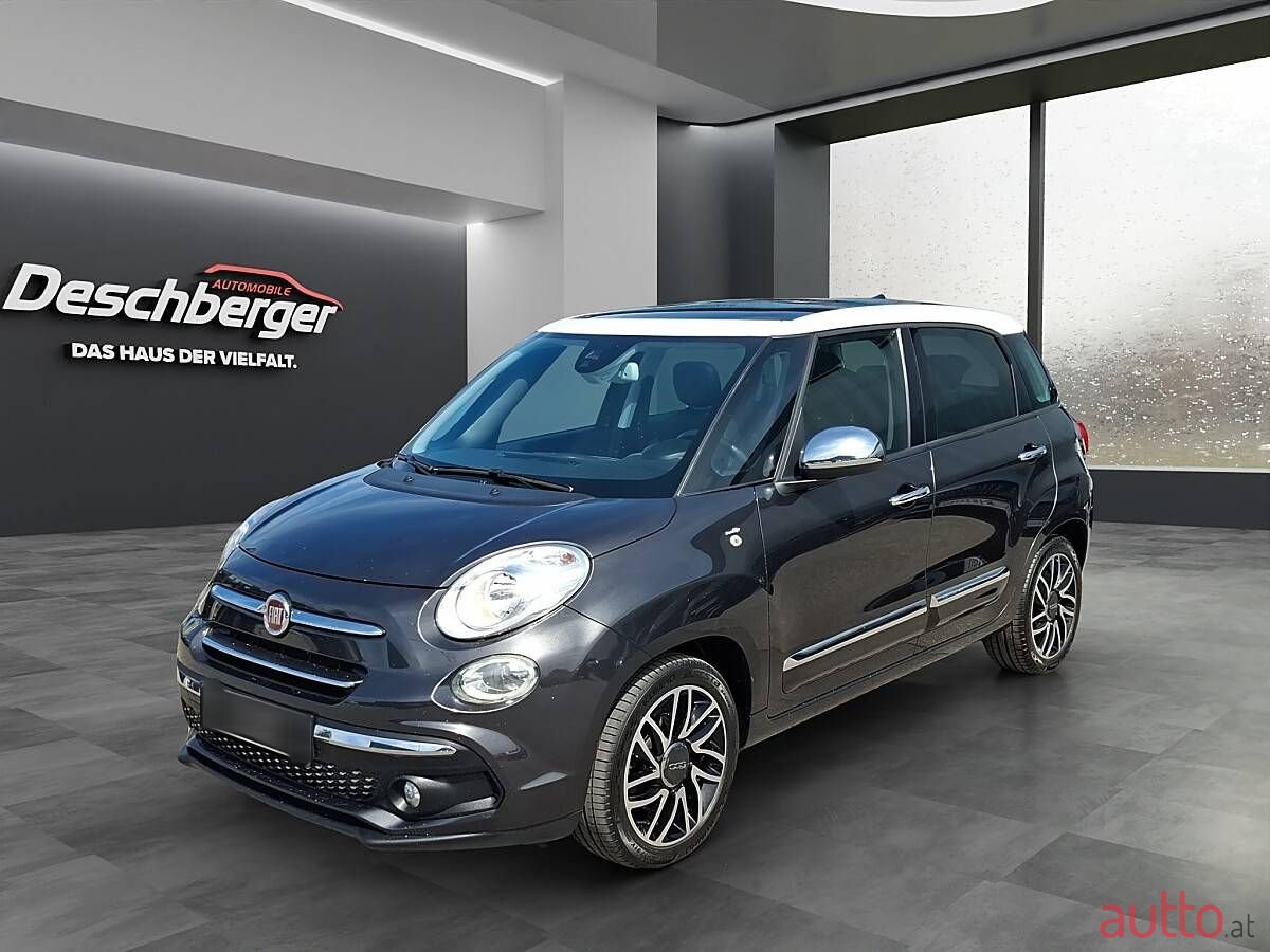 2017' Fiat 500L photo #1