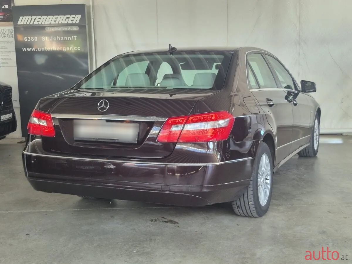 2009' Mercedes-Benz E-Klasse photo #6