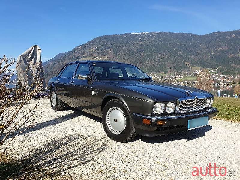1989' Jaguar XJ photo #4