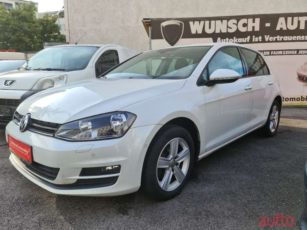 2013' Volkswagen Golf photo #1