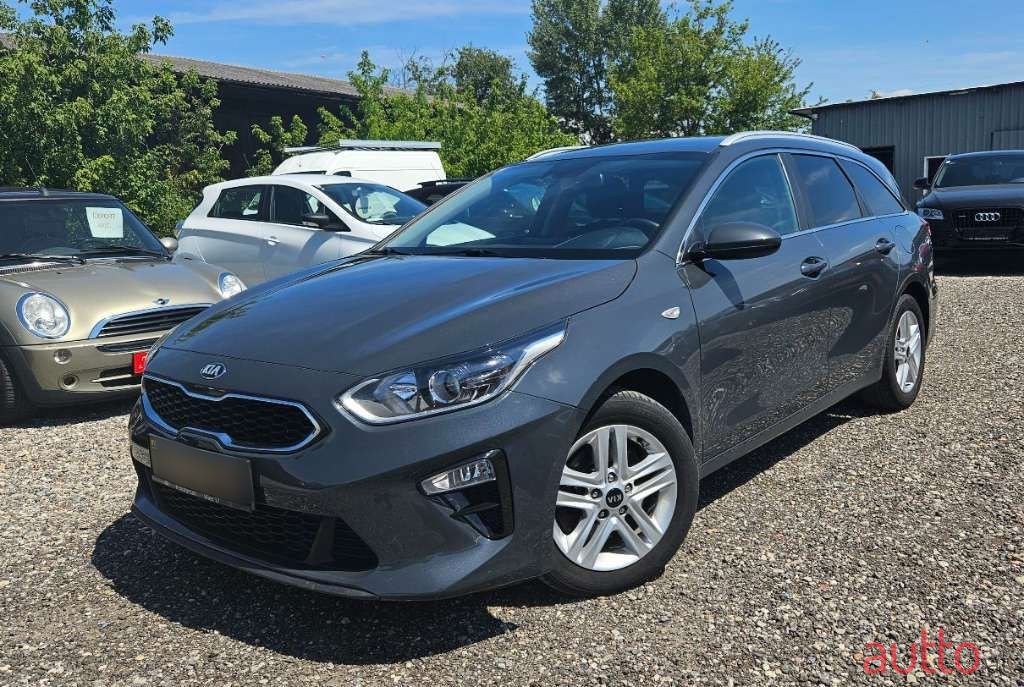 2020' Kia Ceed photo #1