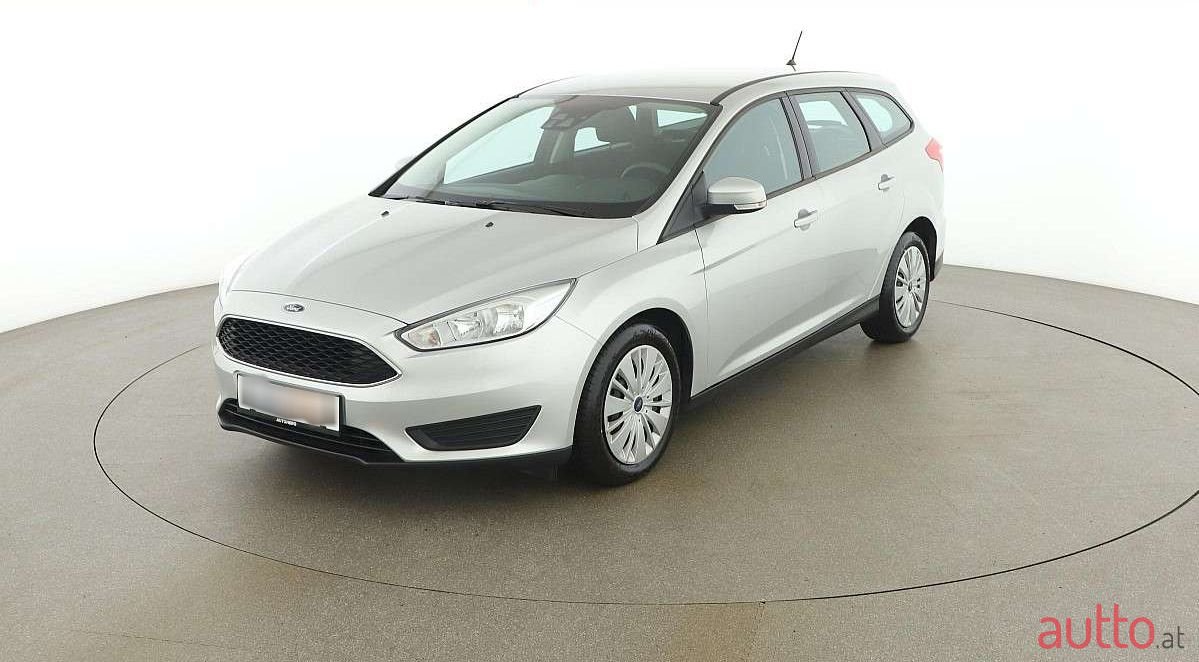 2017' Ford Focus photo #1