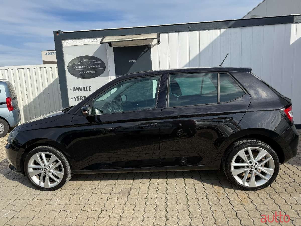 2015' Skoda Fabia photo #4