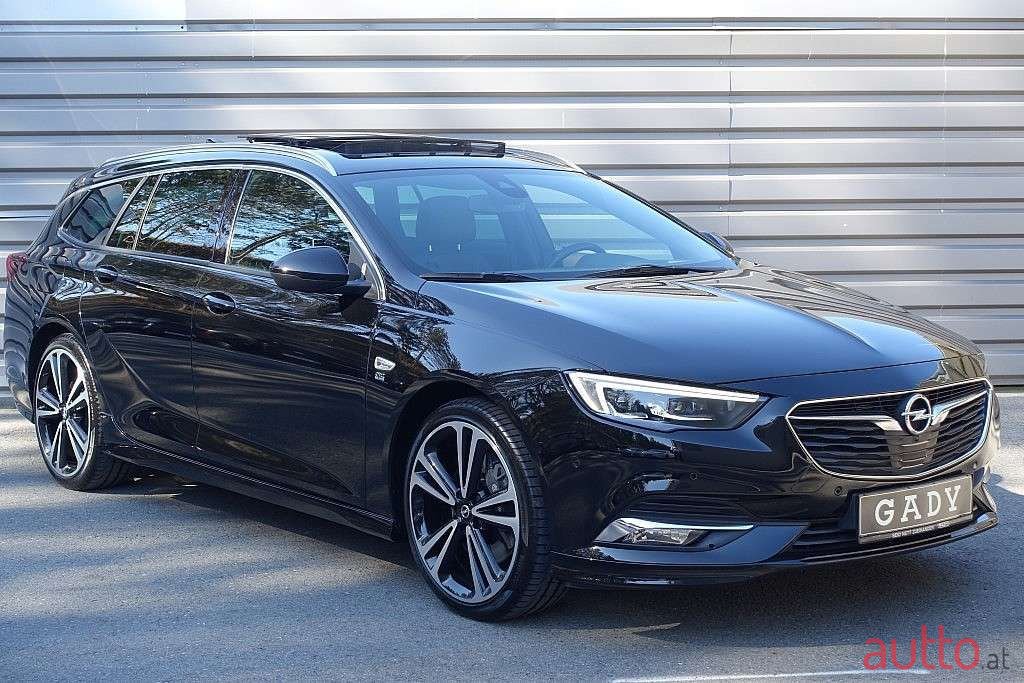 2017' Opel Insignia photo #2