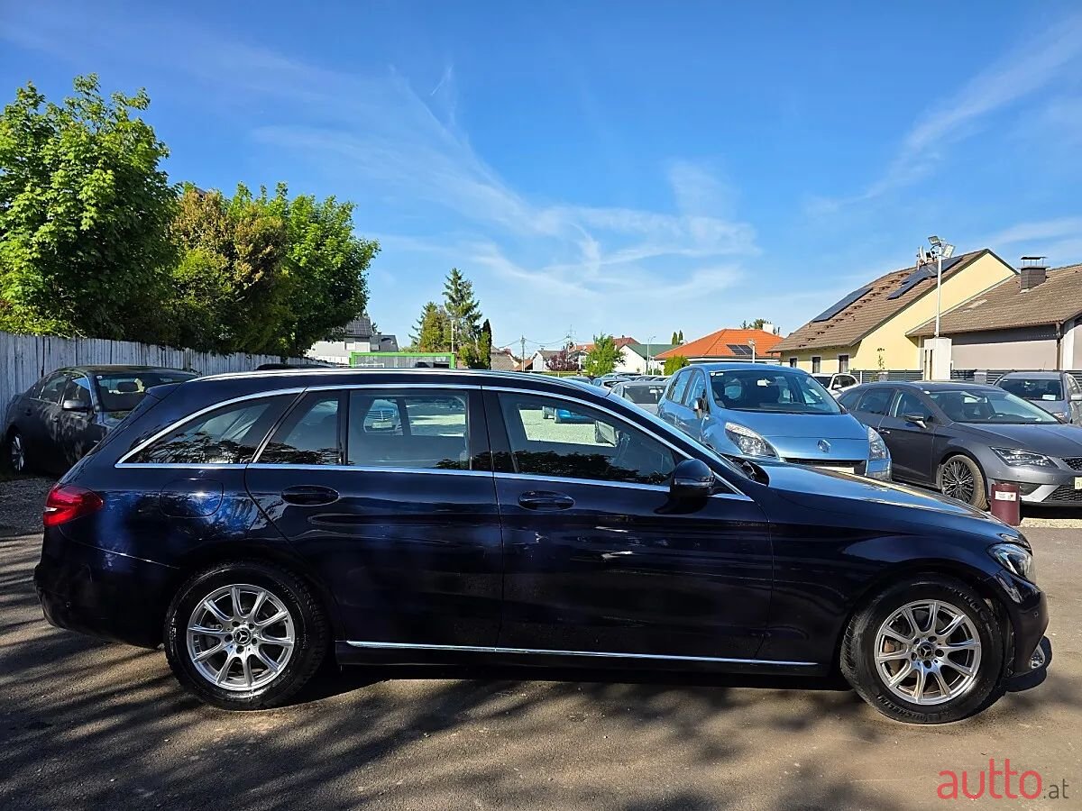 2017' Mercedes-Benz C-Klasse photo #5