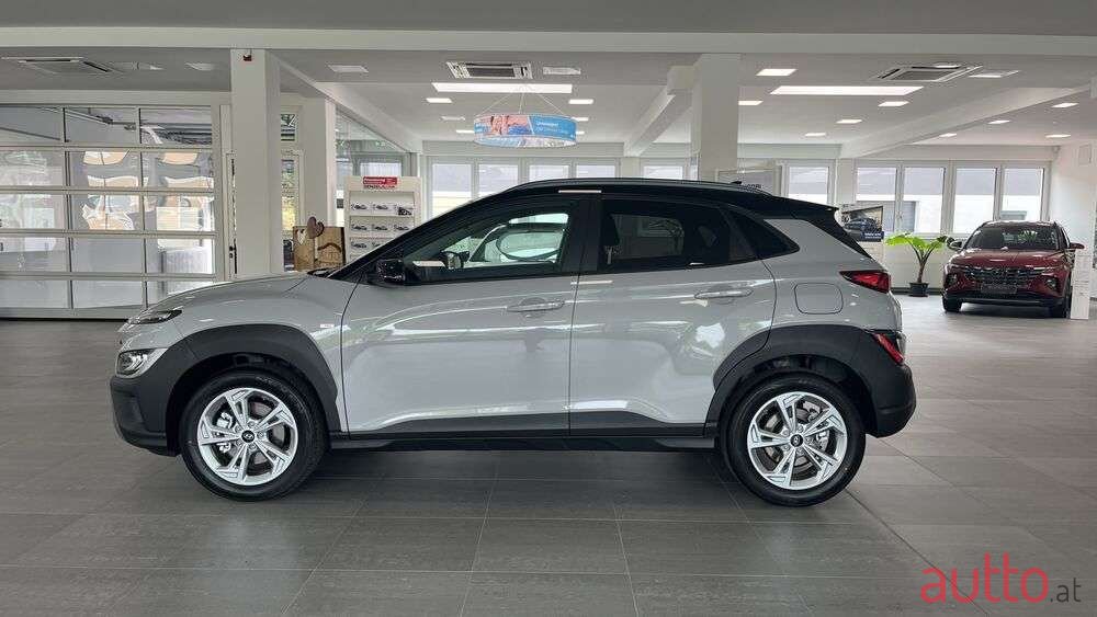 2023' Hyundai Kona photo #3