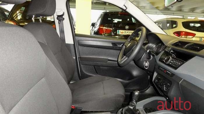 2017' Skoda Fabia photo #5