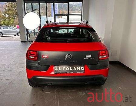 2017' Citroen C4 Cactus photo #4