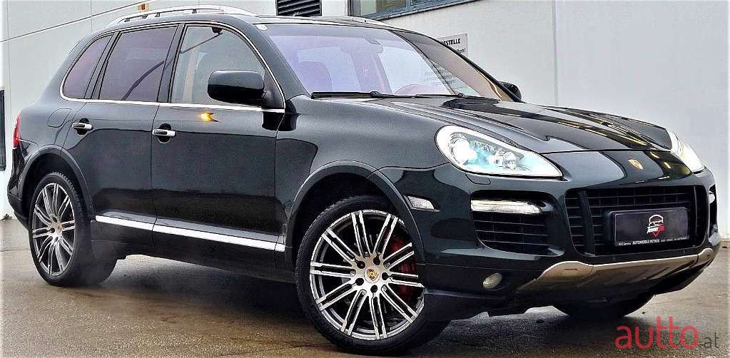 2007' Porsche Cayenne photo #2