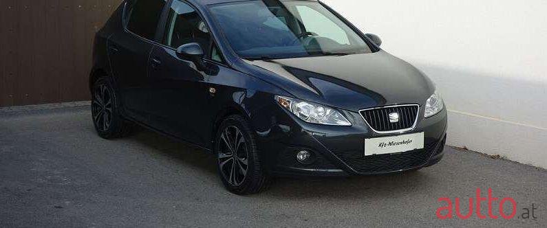 2010' SEAT Ibiza photo #1