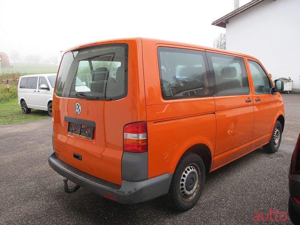 2007' Volkswagen T5 photo #3