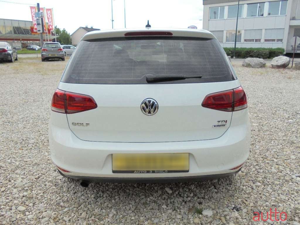 2014' Volkswagen Golf photo #5