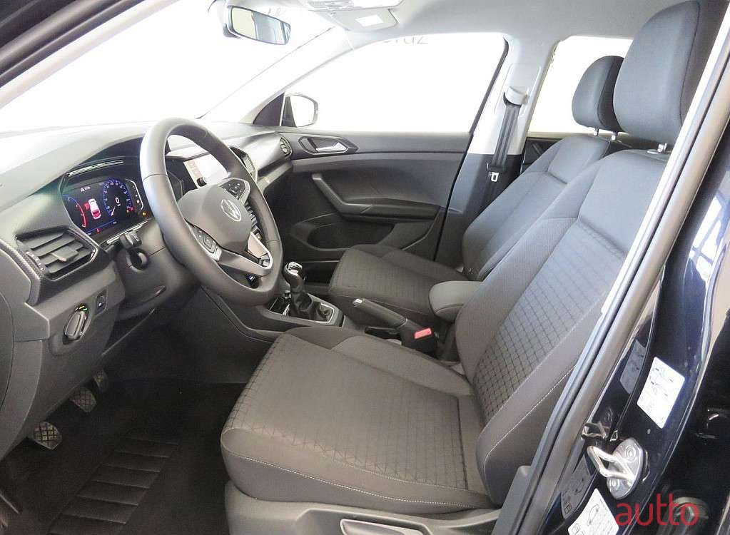 2023' Volkswagen T-Cross photo #5