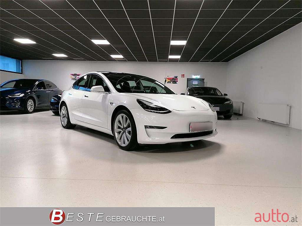 2020' Tesla Model 3 photo #2