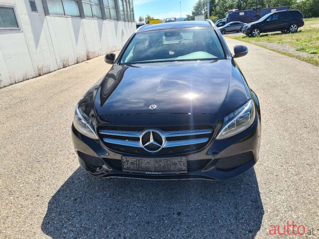 2018' Mercedes-Benz C-Klasse photo #1