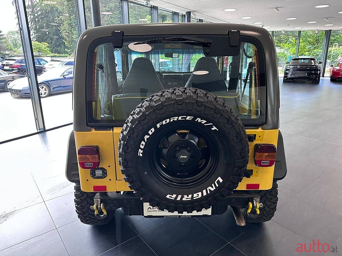 2000' Jeep Wrangler photo #4