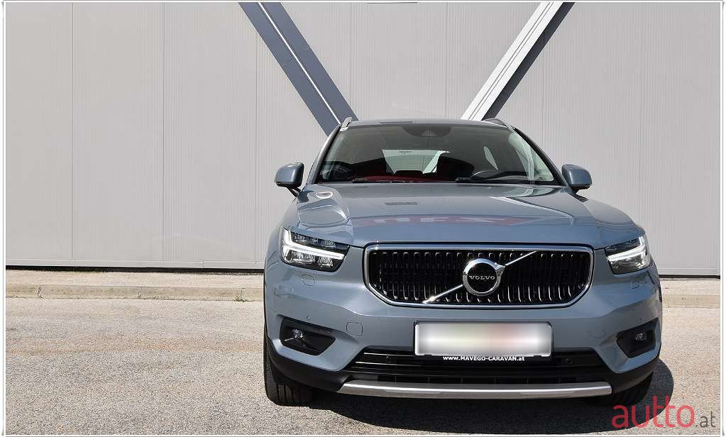 2019' Volvo XC40 photo #3
