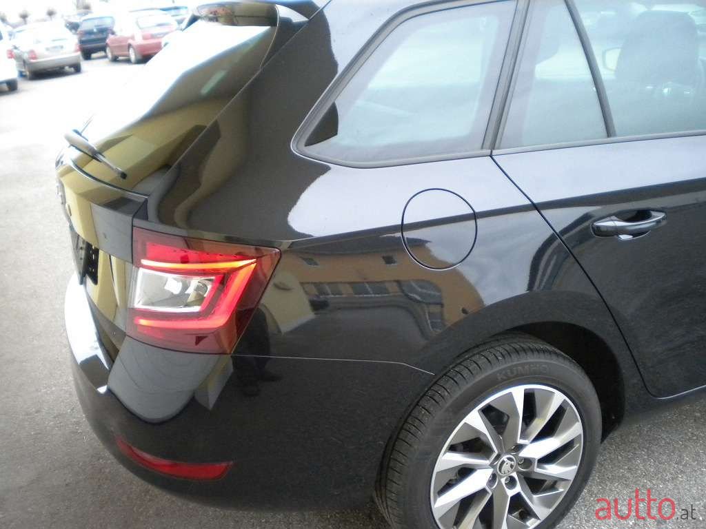 2022' Skoda Fabia photo #6