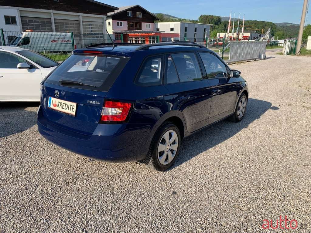 2015' Skoda Fabia photo #6