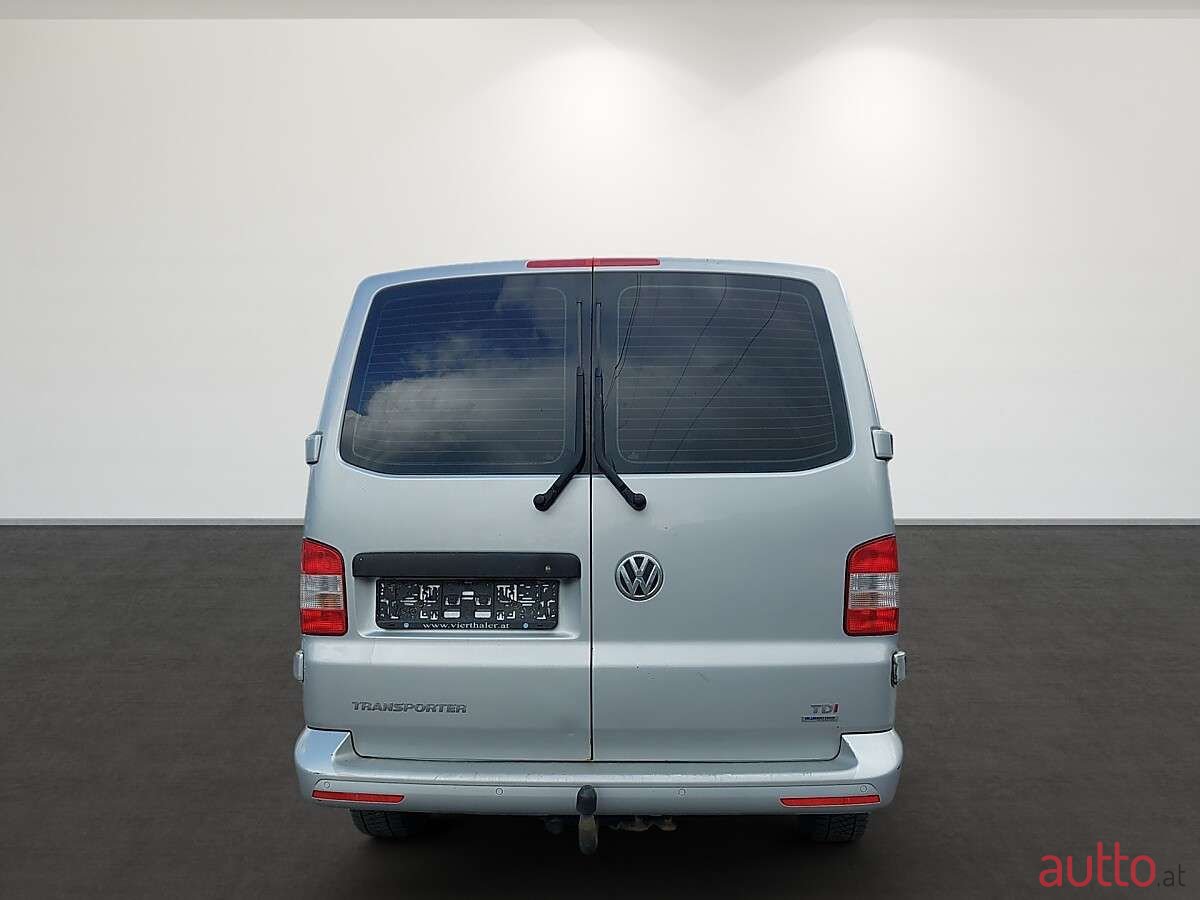 2013' Volkswagen T5 photo #6