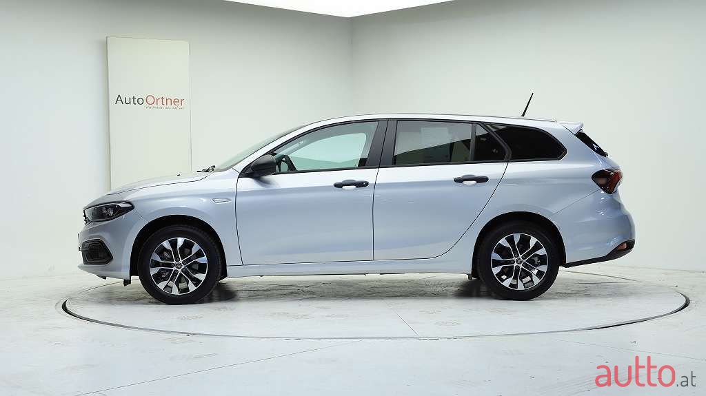 2022' Fiat Tipo photo #3