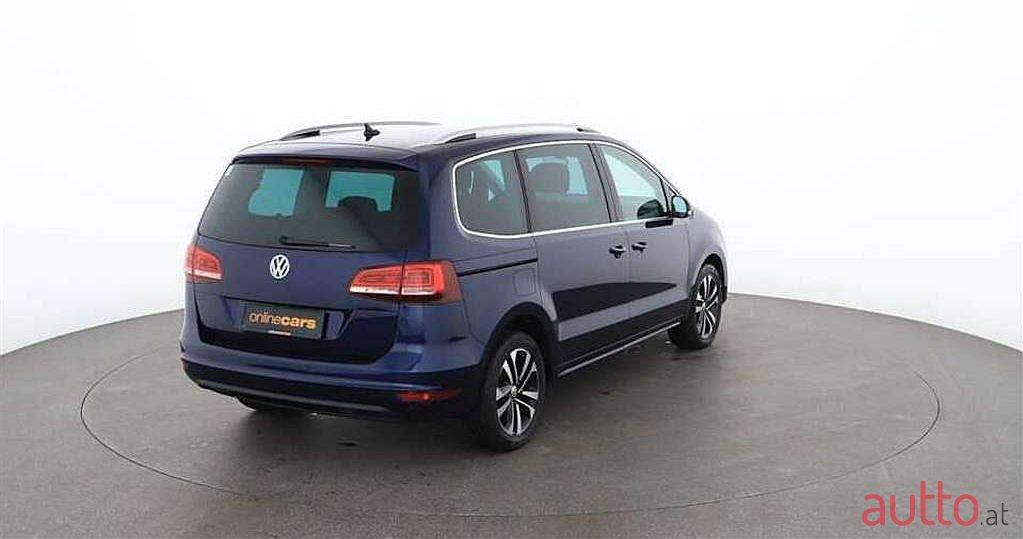 2019' Volkswagen Sharan photo #3