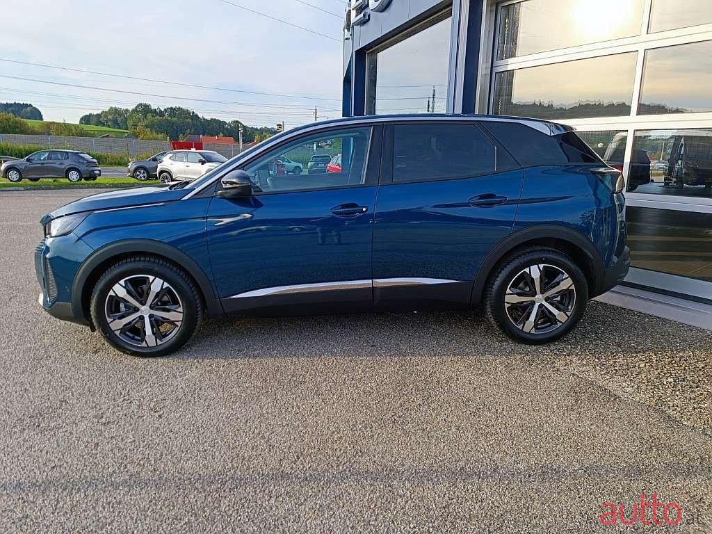 2022' Peugeot 3008 photo #1