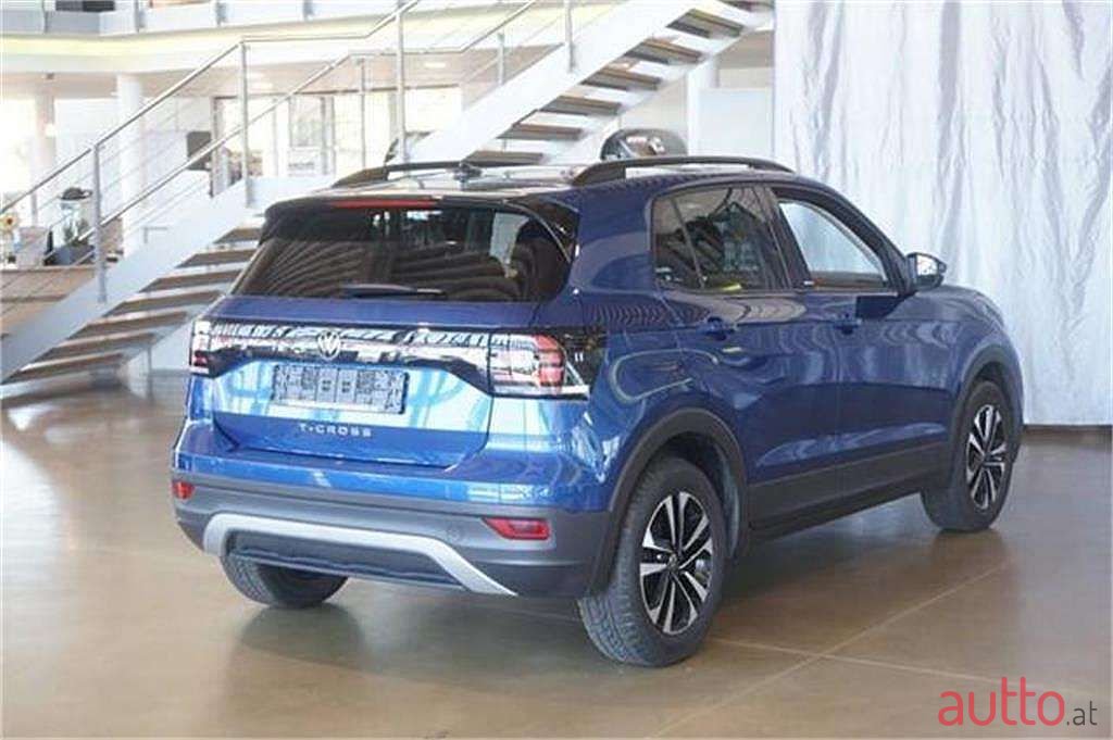 2021' Volkswagen T-Cross photo #3