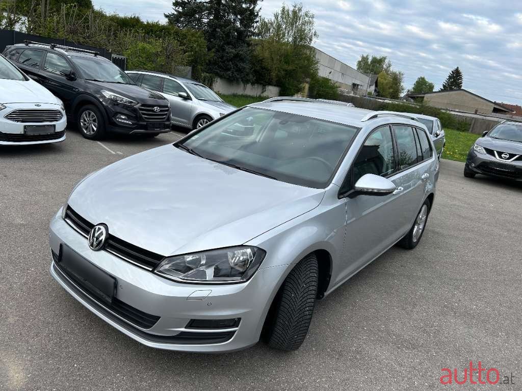 2013' Volkswagen Golf photo #3