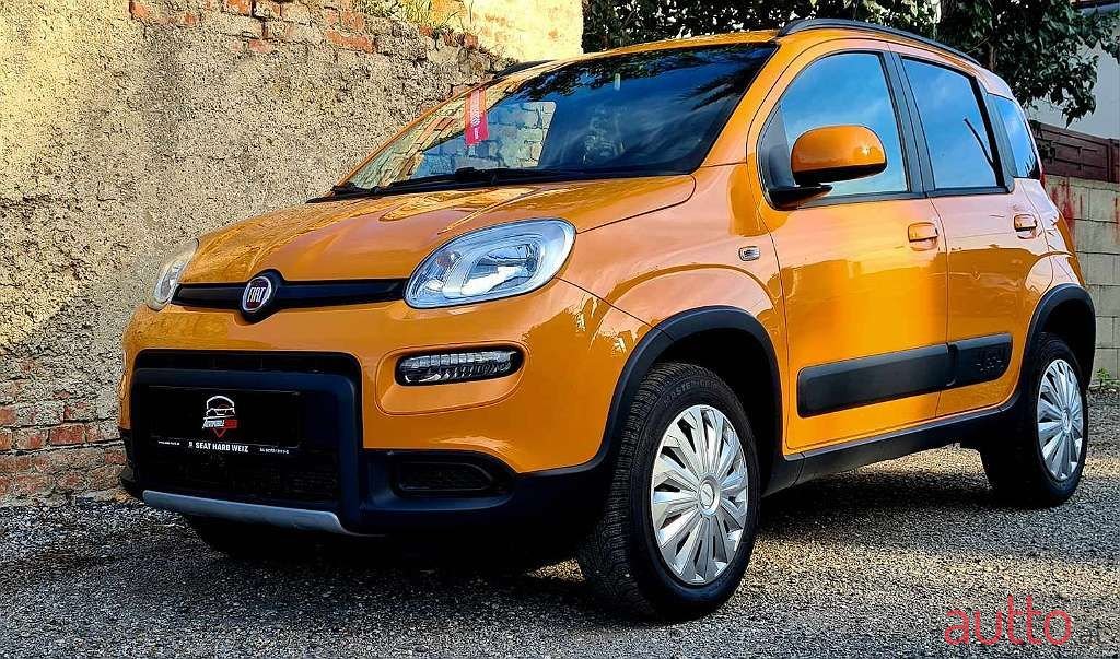 2016' Fiat Panda photo #1