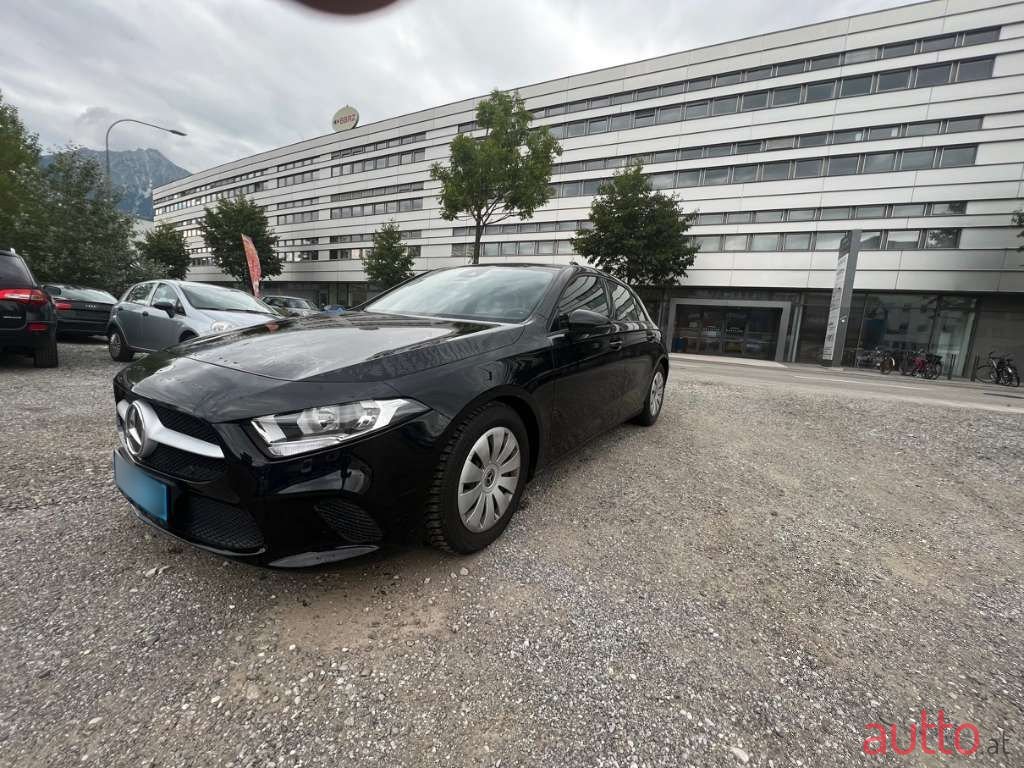 2020' Mercedes-Benz A-Klasse photo #3