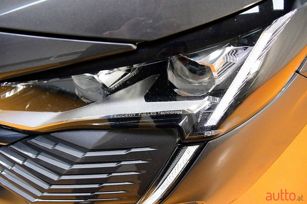 2021' Peugeot 5008 photo #5