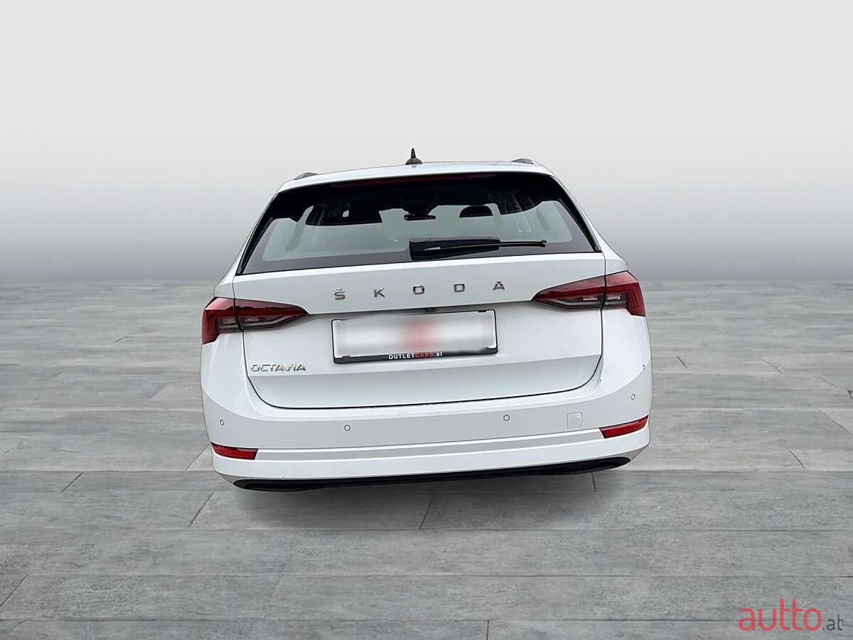 2022' Skoda Octavia photo #4