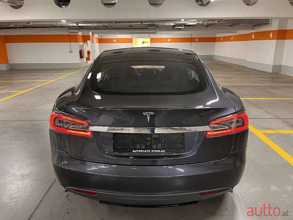 2015' Tesla Model S photo #4