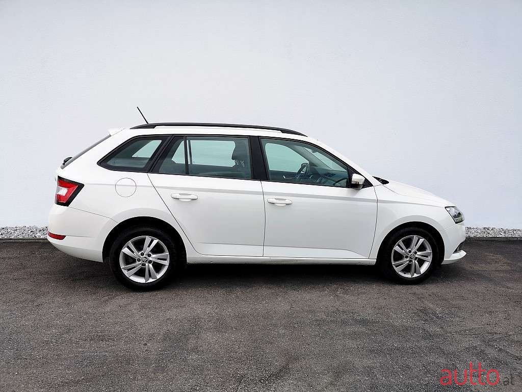 2019' Skoda Fabia photo #5