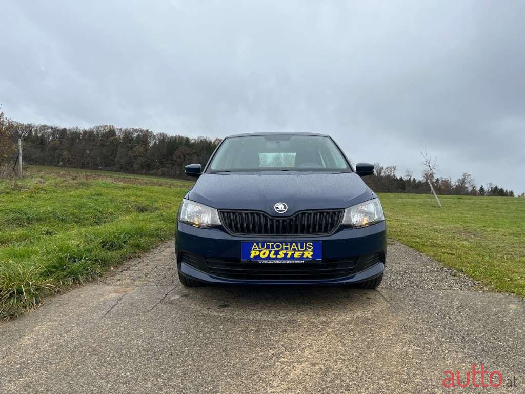 2016' Skoda Fabia photo #2