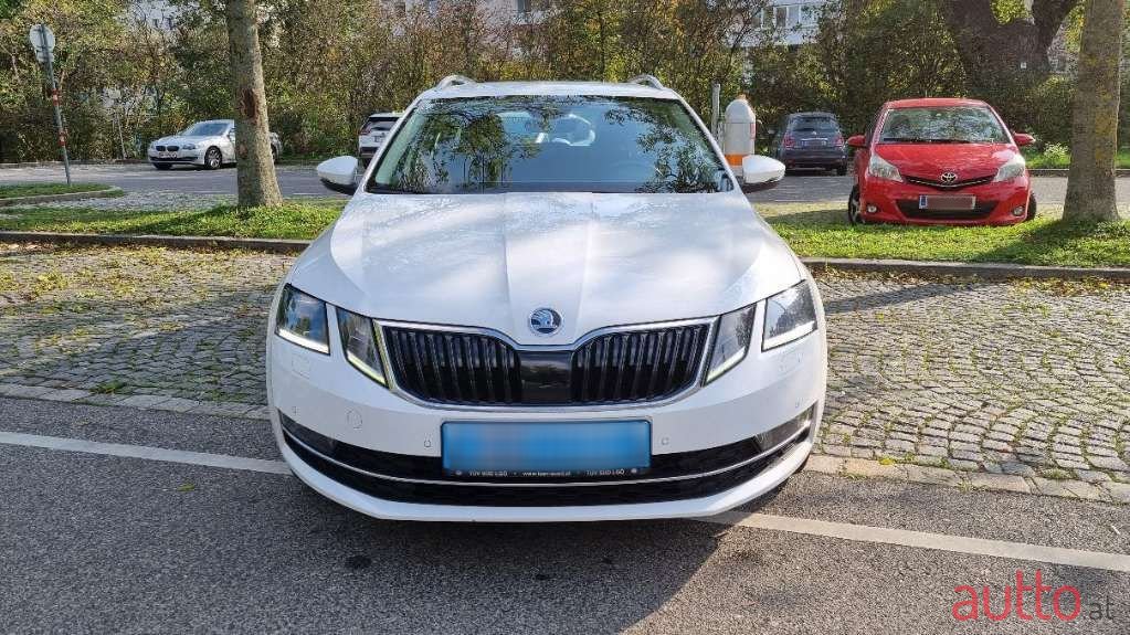 2019' Skoda Octavia photo #1