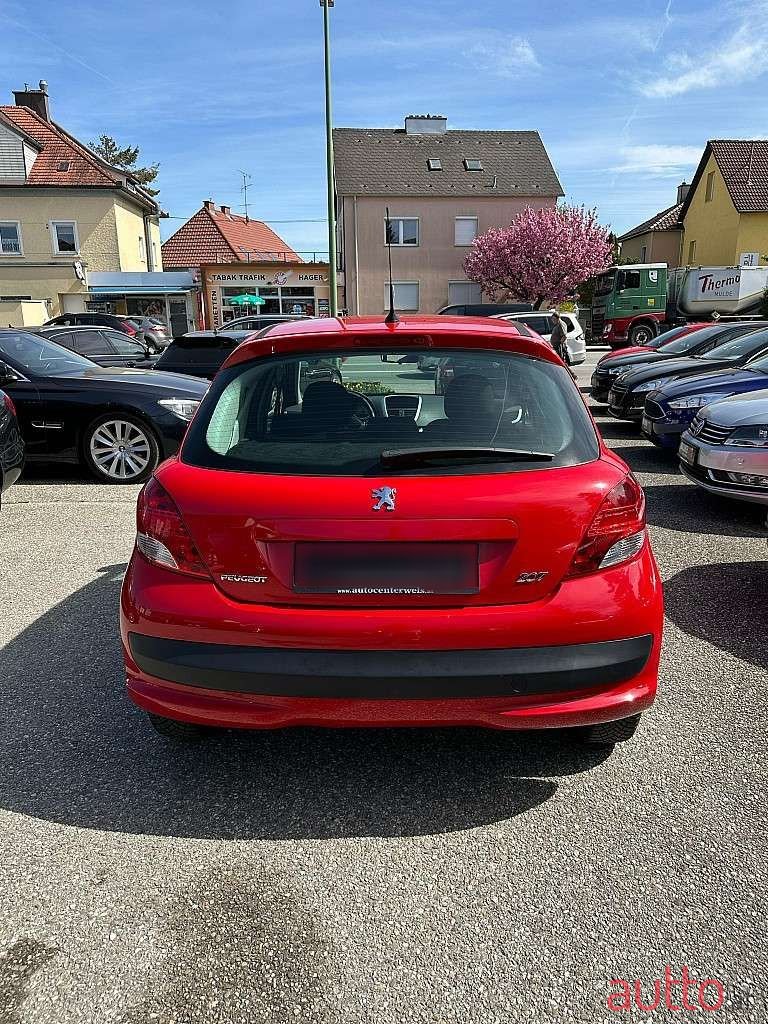 2009' Peugeot 207 photo #5