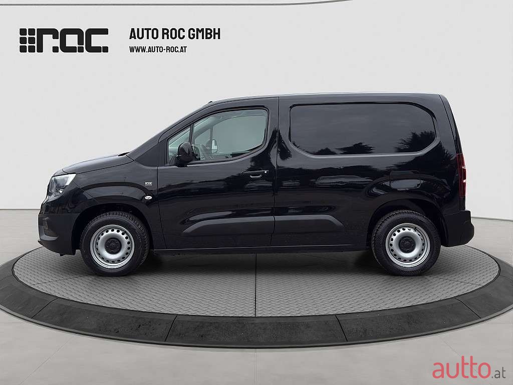 2020' Opel Combo photo #2