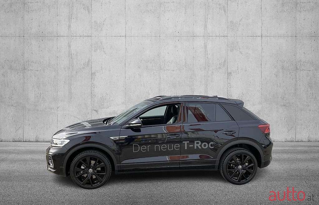2022' Volkswagen T-Roc photo #3