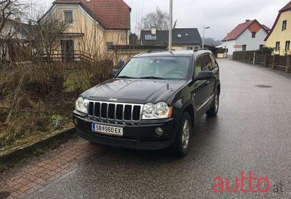 2005' Jeep Grand+Cherokee photo #1