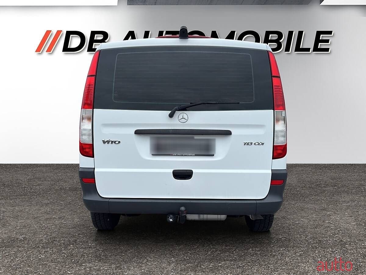 2012' Mercedes-Benz Vito photo #6