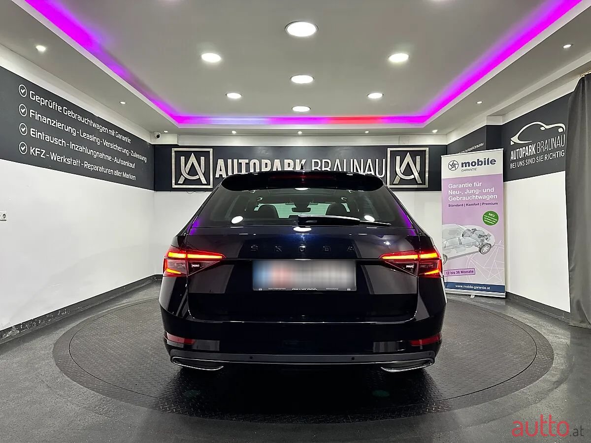 2020' Skoda Superb photo #3
