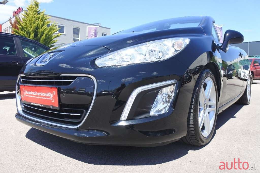 2011' Peugeot 308 photo #3