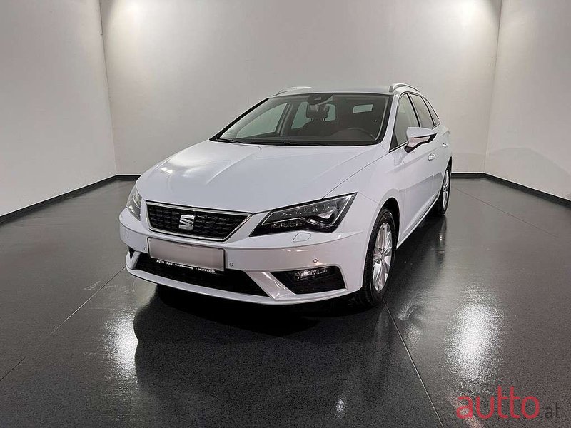 2020' SEAT Leon photo #1