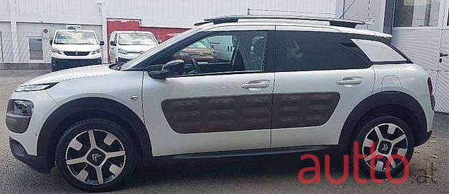2014' Citroen C4 Cactus photo #1