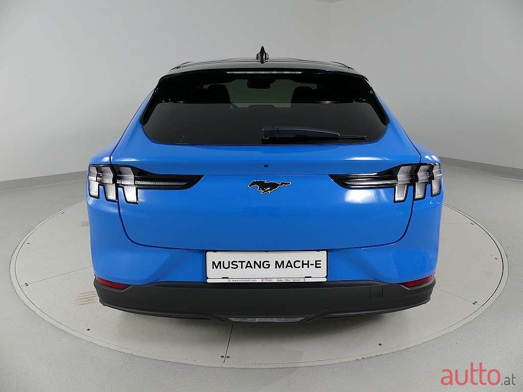 2023' Ford Mustang Mach-E photo #2