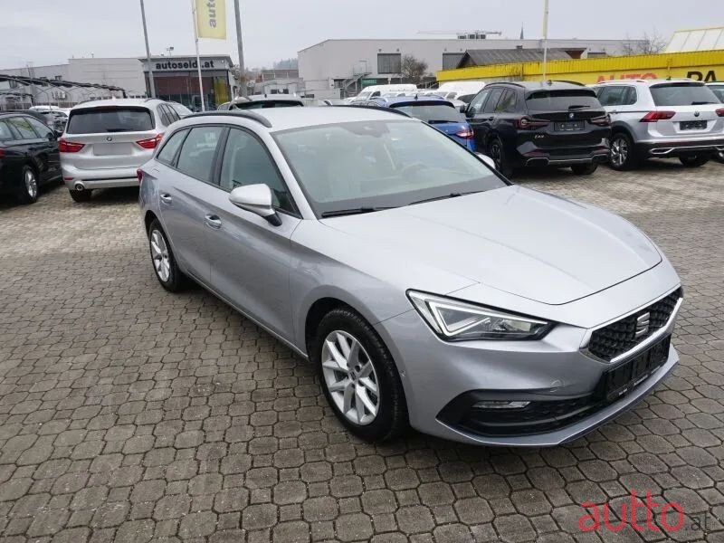 2022' SEAT Leon photo #4