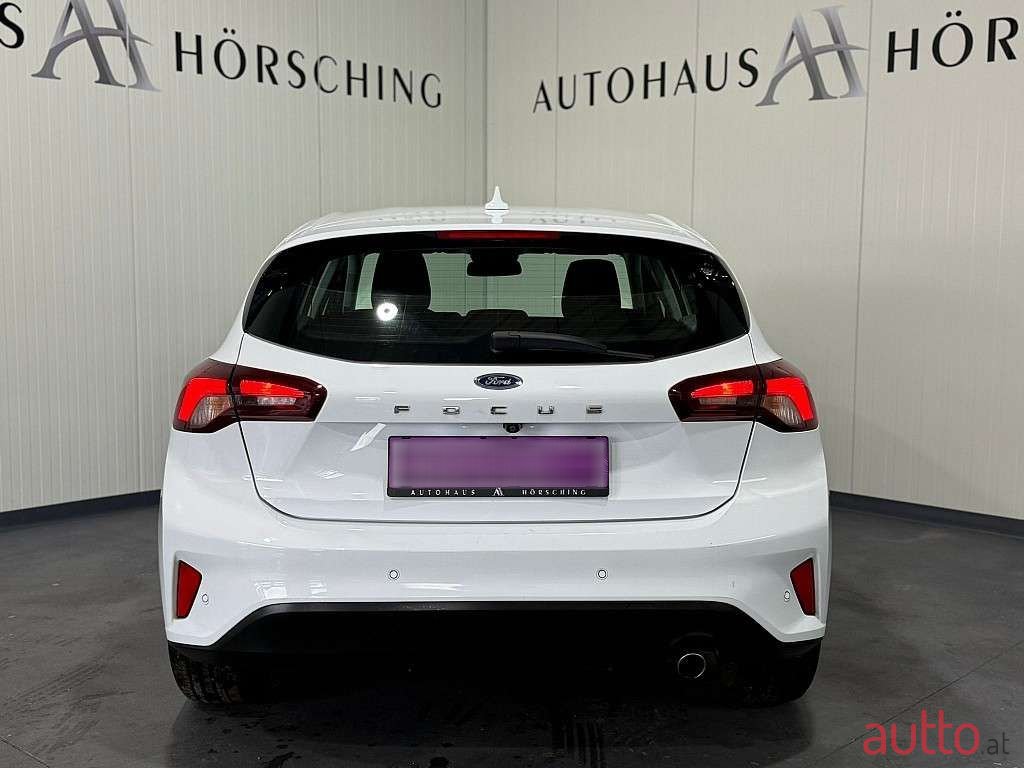 2022' Ford Focus photo #5
